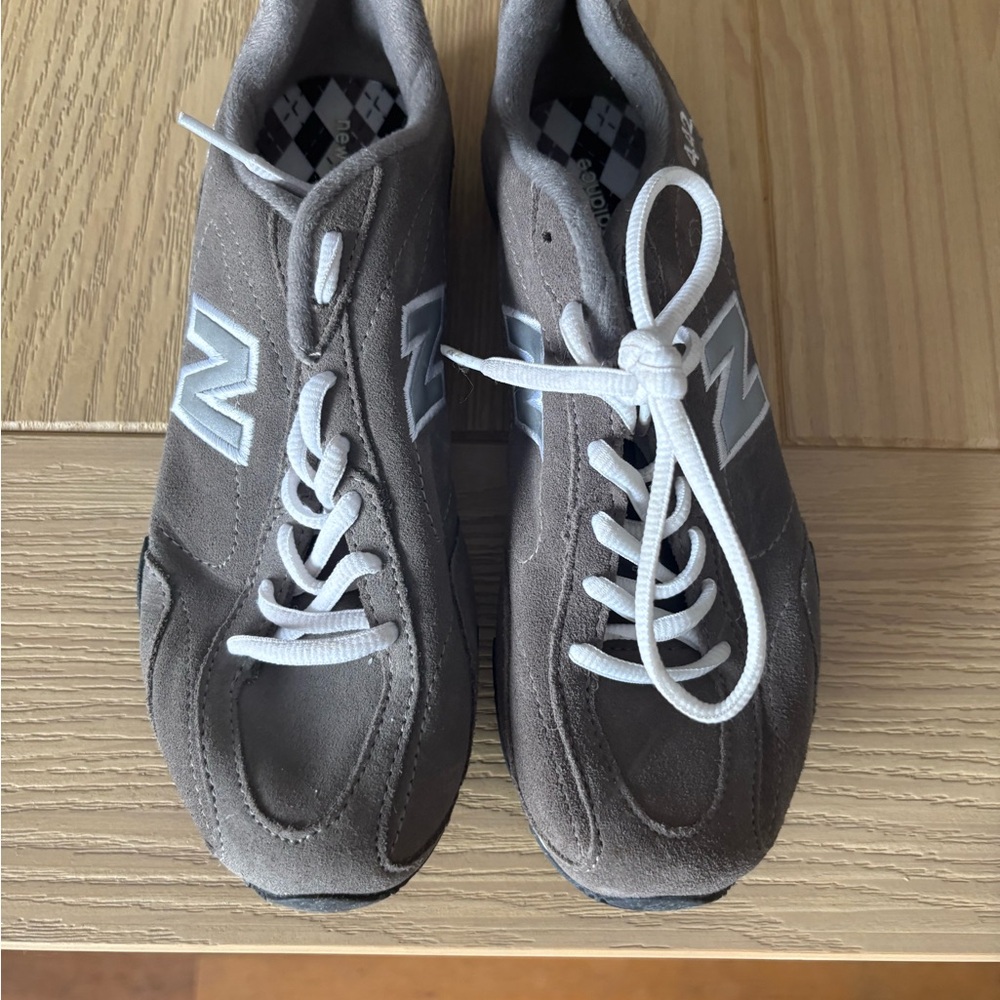 New Balance Women’s Gray Suede Sneakers with White Accents